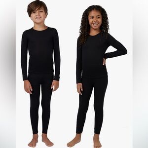 32 DEGREES HEAT Unisex Kids 2 Piece Baselayer Long Sleeve Crew Neck &Legging Set